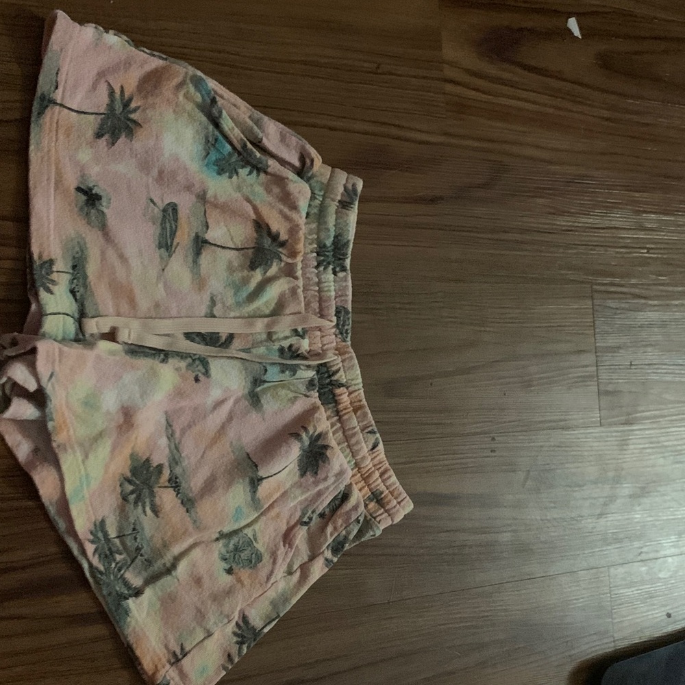 Old Navy Pink Tropical Print Women's Athletic Shorts